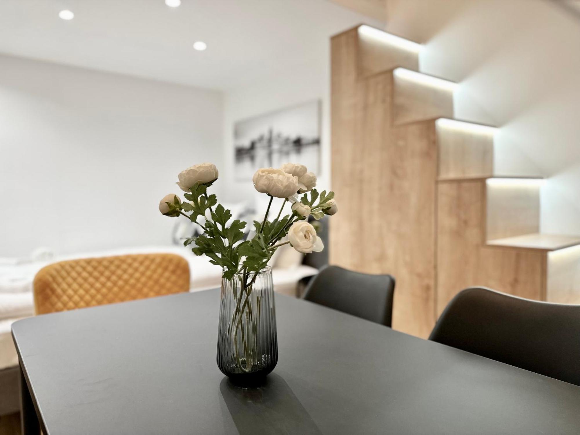 Premium Apartment By Hi5- Brody Street Budapest Luaran gambar