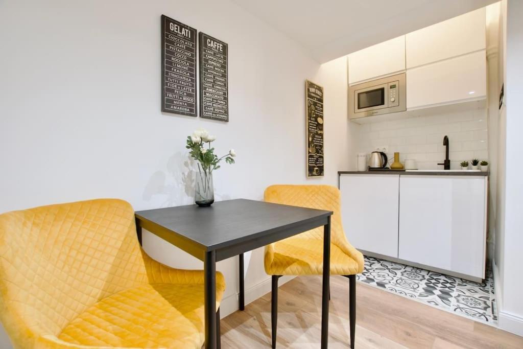 Premium Apartment By Hi5- Brody Street Budapest Luaran gambar