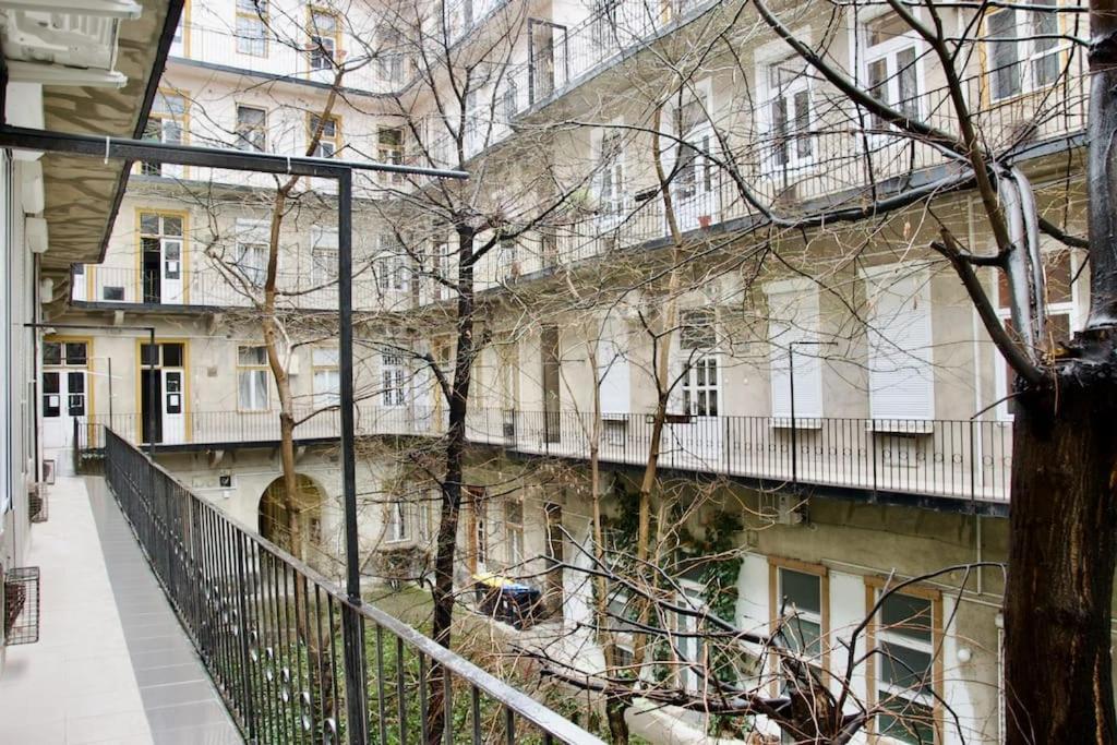Premium Apartment By Hi5- Brody Street Budapest Luaran gambar